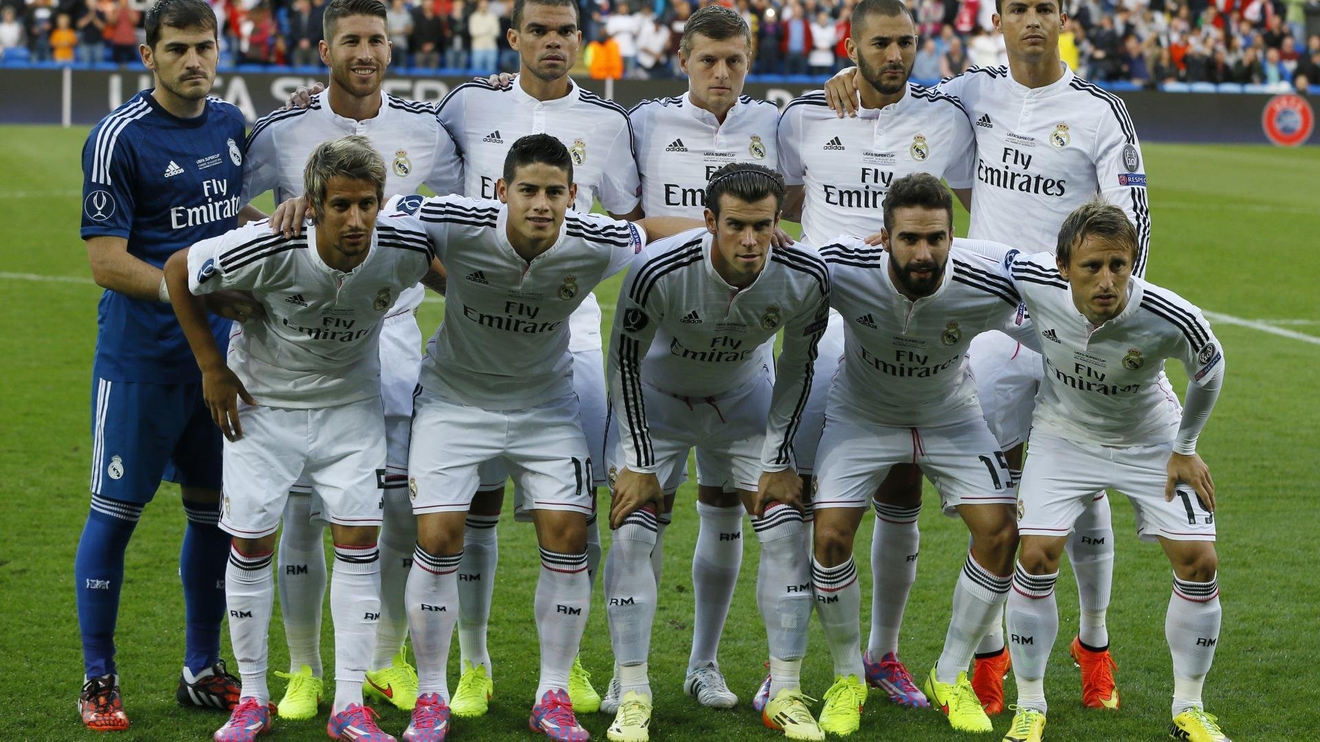 利物浦与巴黎圣日耳曼战平，出线悬念增强，利物浦和巴黎